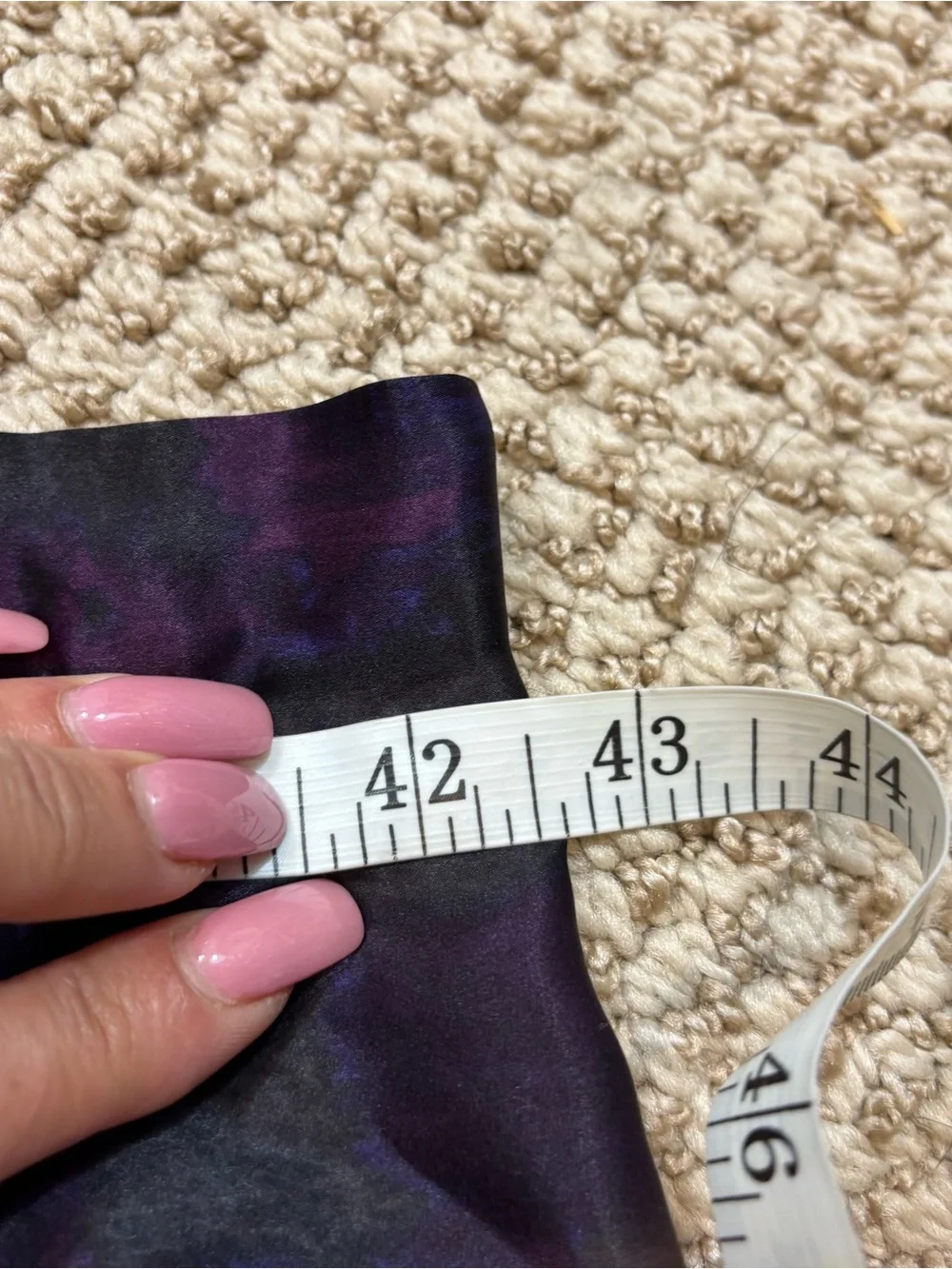 Ladies Banana Republic 100% Silk Neck Scarf Black and Purple
